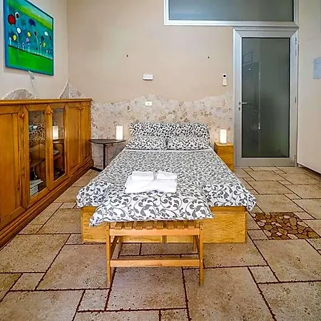 Domus Vesuvia Bed & Breakfast 4*
