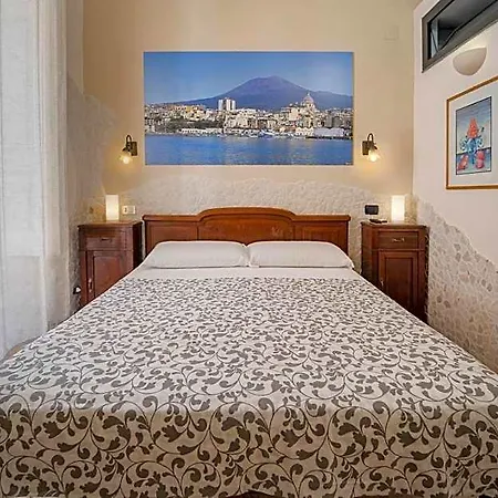 Domus Vesuvia 4*