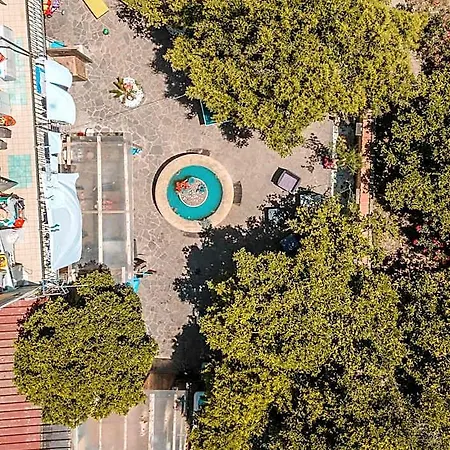 Domus Vesuvia 4*