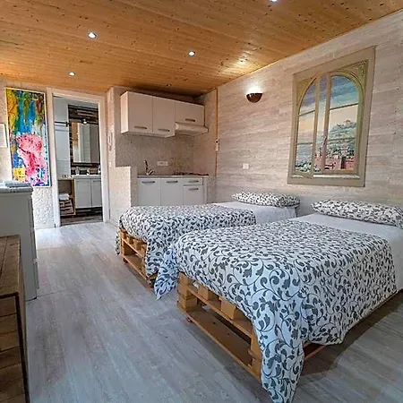 Domus Vesuvia 4*